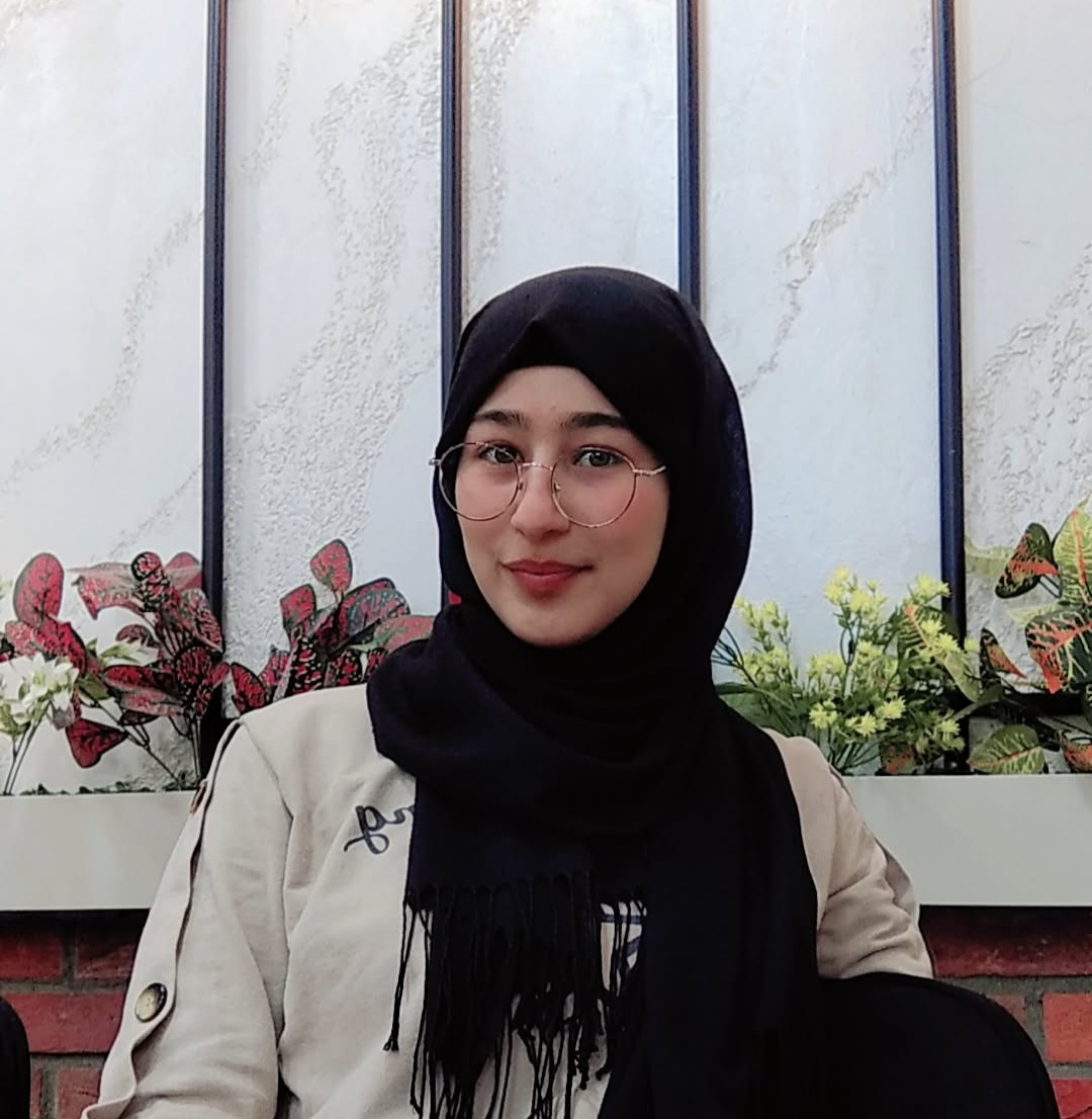 Şiirzade Genel Yayın Yönetmeni ve Editörü